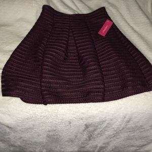 Xhilaration; size S; maroon; high waisted skirt